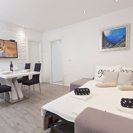 Apartmani Marina Макарска Екстериор снимка