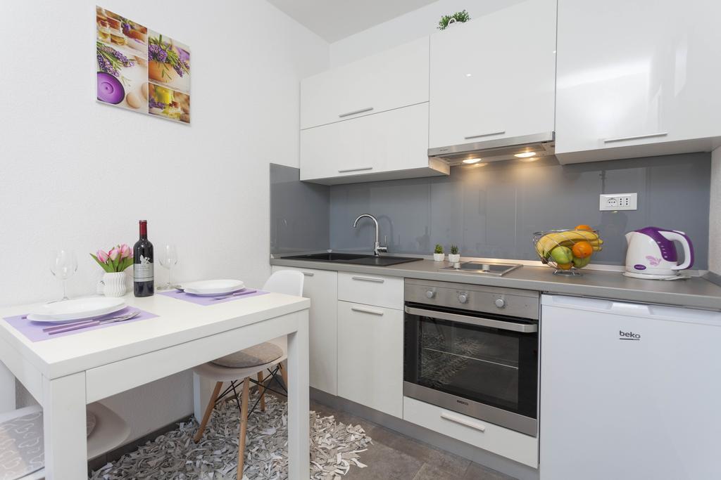 Apartmani Marina Макарска Екстериор снимка
