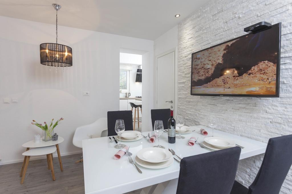Apartmani Marina Макарска Екстериор снимка