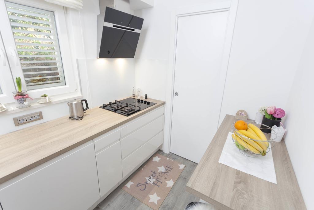 Apartmani Marina Макарска Екстериор снимка