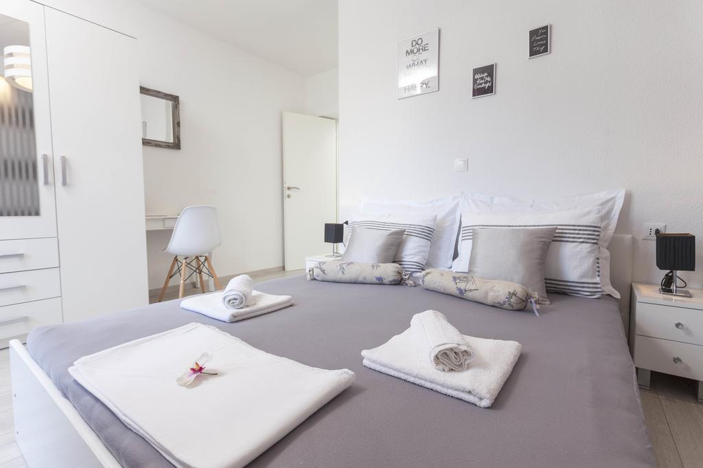 Apartmani Marina Макарска Екстериор снимка